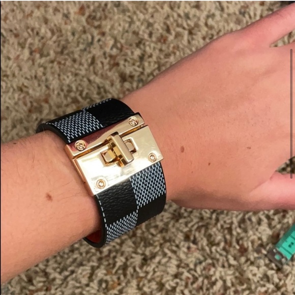 Checkered pleather bracelet - Picture 2 of 6